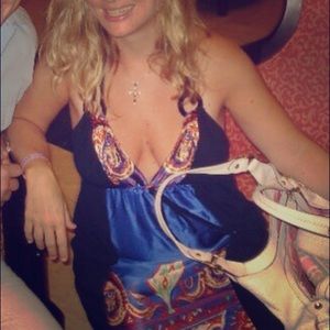 Beautiful cocktail dress only worn a couple times